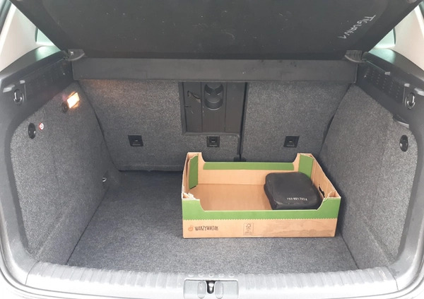 Volkswagen Tiguan cena 39500 przebieg: 136151, rok produkcji 2009 z Garwolin małe 497